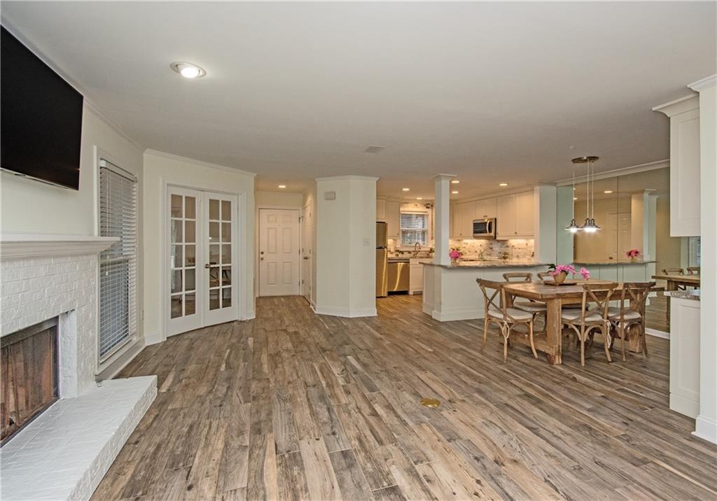 402 Abingdon Way Unit 402, Sandy Springs, Georgia 30328, 2 Bedrooms Bedrooms, ,2 BathroomsBathrooms,Residential,Sold,402 Abingdon Way Unit 402,7297278