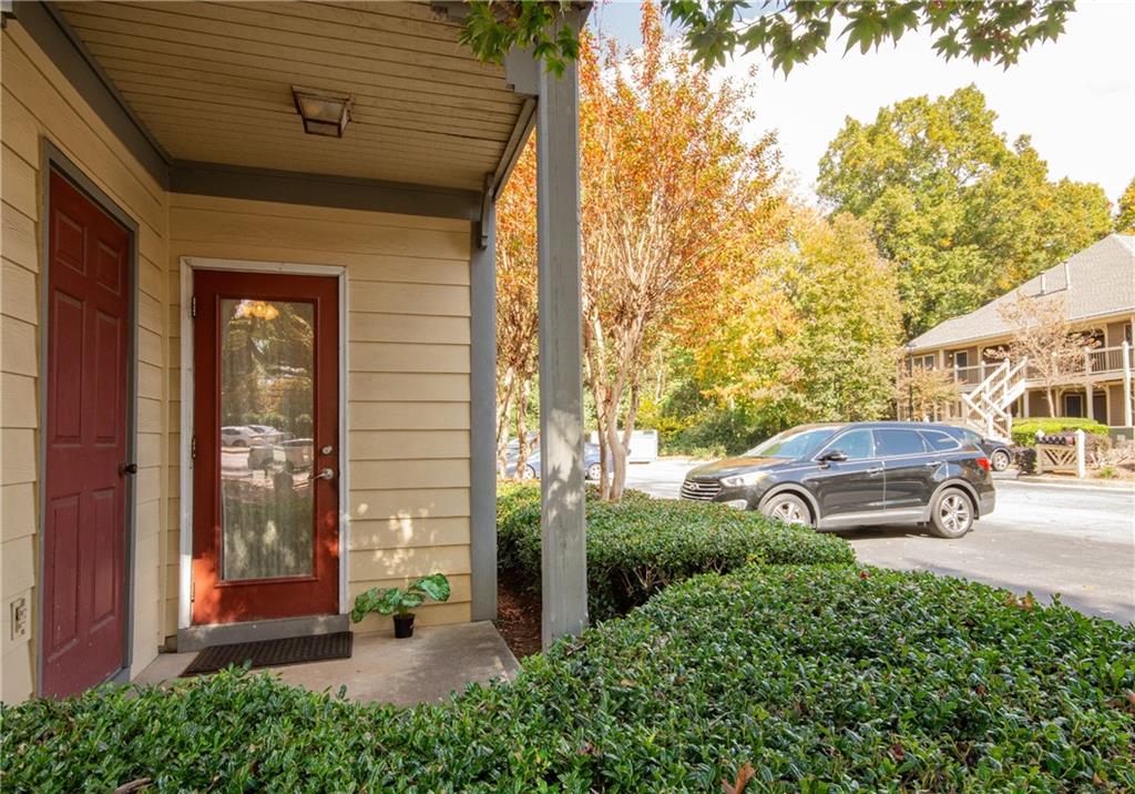 402 Abingdon Way Unit 402, Sandy Springs, Georgia 30328, 2 Bedrooms Bedrooms, ,2 BathroomsBathrooms,Residential,Sold,402 Abingdon Way Unit 402,7297278