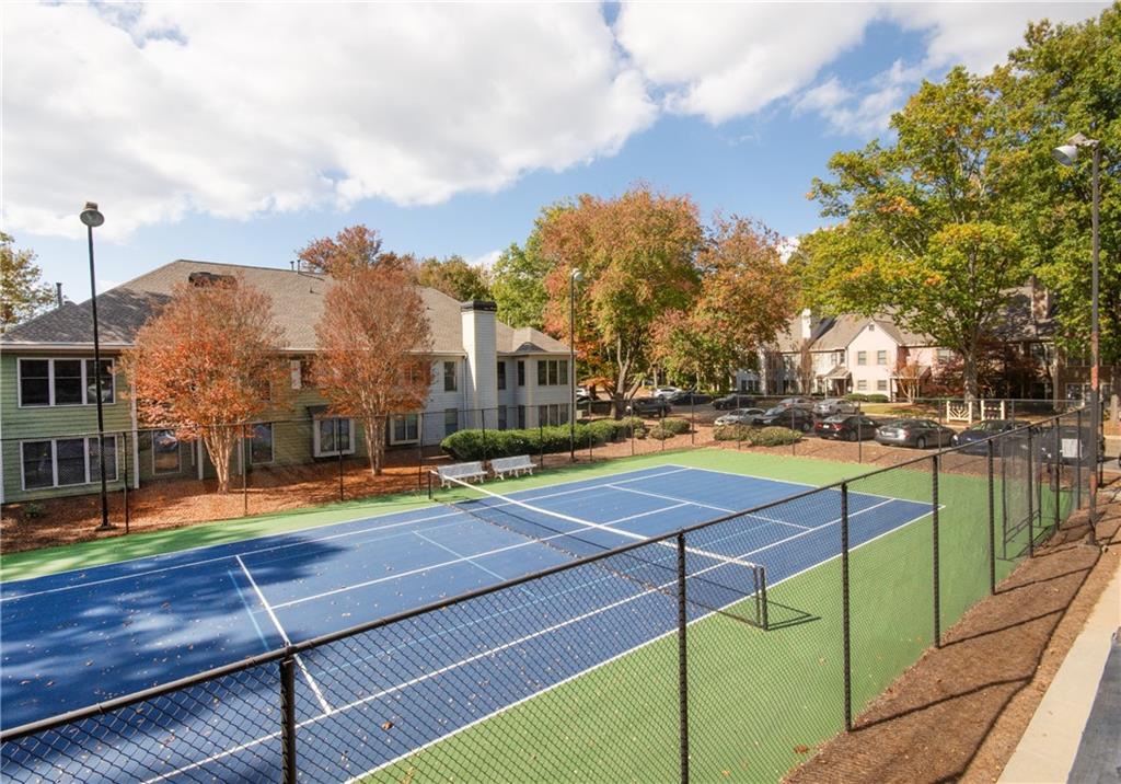 402 Abingdon Way Unit 402, Sandy Springs, Georgia 30328, 2 Bedrooms Bedrooms, ,2 BathroomsBathrooms,Residential,Sold,402 Abingdon Way Unit 402,7297278