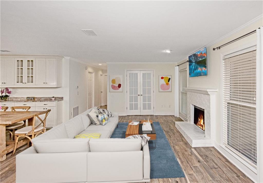 402 Abingdon Way Unit 402, Sandy Springs, Georgia 30328, 2 Bedrooms Bedrooms, ,2 BathroomsBathrooms,Residential,Sold,402 Abingdon Way Unit 402,7297278