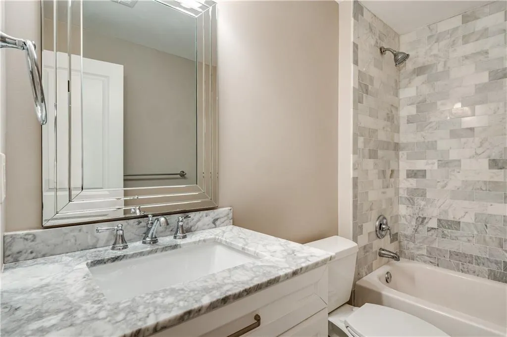 75 Spruell Springs Road, Atlanta, Georgia 30342, 6 Bedrooms Bedrooms, ,4 BathroomsBathrooms,Residential,Sold,75 Spruell Springs Road,7180973