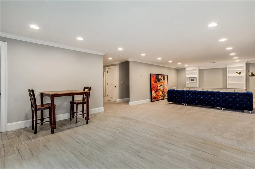 75 Spruell Springs Road, Atlanta, Georgia 30342, 6 Bedrooms Bedrooms, ,4 BathroomsBathrooms,Residential,Sold,75 Spruell Springs Road,7180973