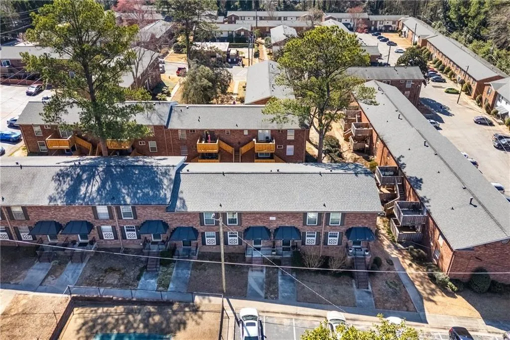 5629 Kingsport Drive Unit 11, Atlanta, Georgia 30342, 2 Bedrooms Bedrooms, ,1 BathroomBathrooms,Residential,Sold,5629 Kingsport Drive Unit 11,7681036