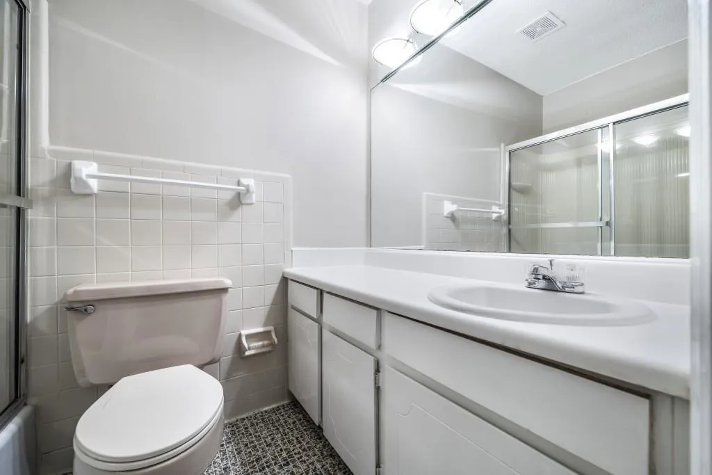 5629 Kingsport Drive Unit 11, Atlanta, Georgia 30342, 2 Bedrooms Bedrooms, ,1 BathroomBathrooms,Residential,Sold,5629 Kingsport Drive Unit 11,7681036