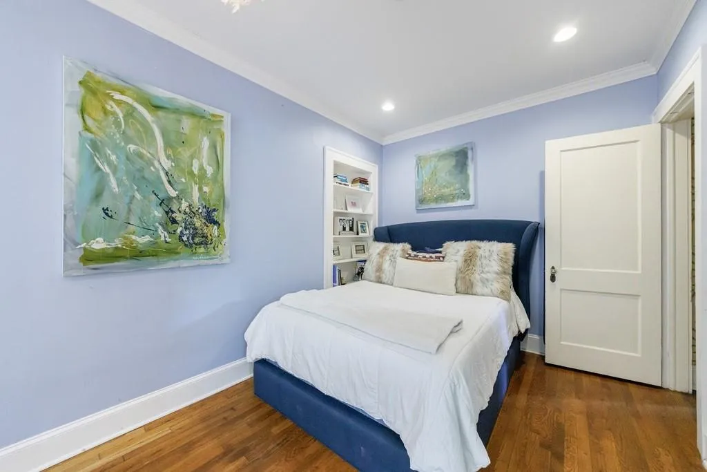 250 Lakeview Avenue Ne, Atlanta, Georgia 30305, 4 Bedrooms Bedrooms, ,3 BathroomsBathrooms,Residential,For Sale,250 Lakeview Avenue Ne,7516056