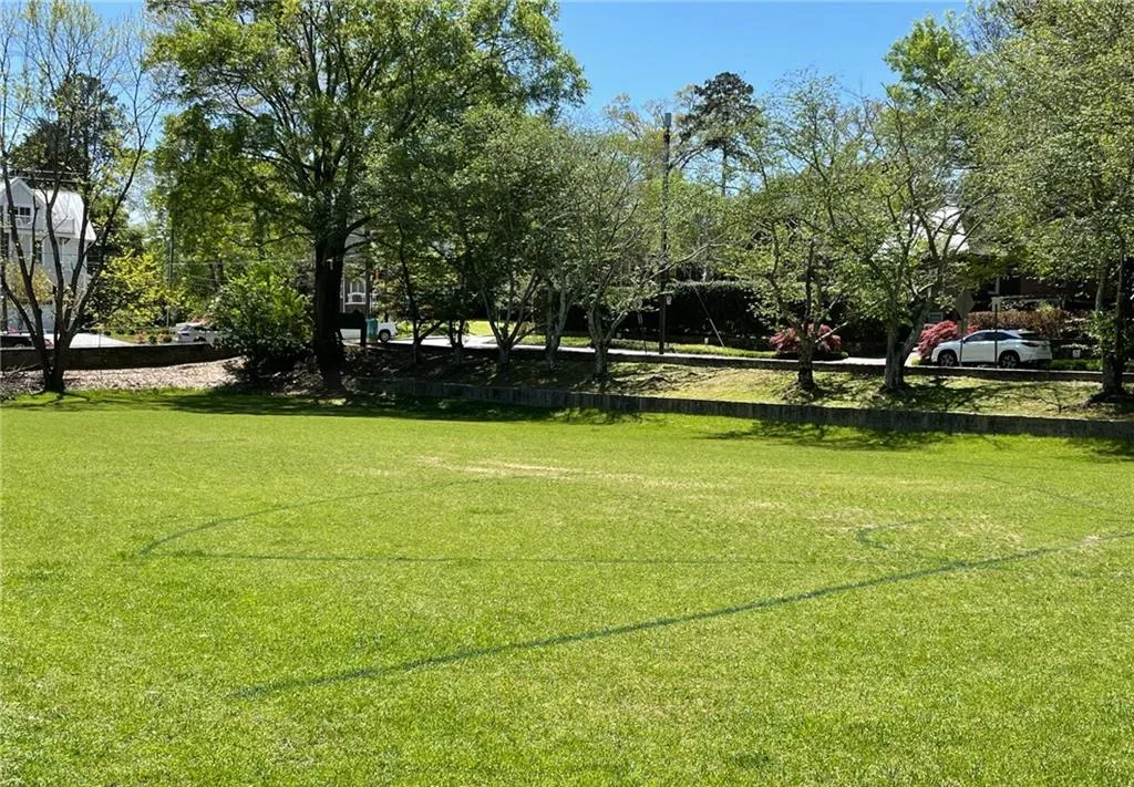 250 Lakeview Avenue Ne, Atlanta, Georgia 30305, 4 Bedrooms Bedrooms, ,3 BathroomsBathrooms,Residential,For Sale,250 Lakeview Avenue Ne,7516056