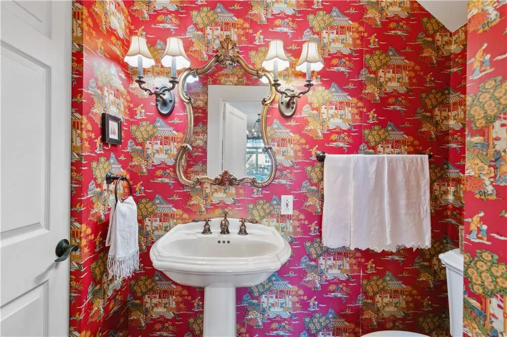 250 Lakeview Avenue Ne, Atlanta, Georgia 30305, 4 Bedrooms Bedrooms, ,3 BathroomsBathrooms,Residential,For Sale,250 Lakeview Avenue Ne,7516056