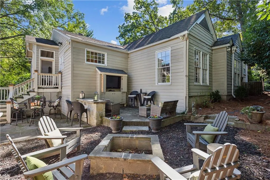 250 Lakeview Avenue Ne, Atlanta, Georgia 30305, 4 Bedrooms Bedrooms, ,3 BathroomsBathrooms,Residential,For Sale,250 Lakeview Avenue Ne,7516056
