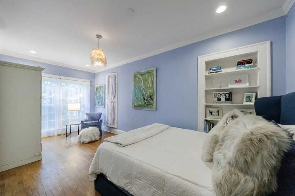 250 Lakeview Avenue Ne, Atlanta, Georgia 30305, 4 Bedrooms Bedrooms, ,3 BathroomsBathrooms,Residential,For Sale,250 Lakeview Avenue Ne,7516056