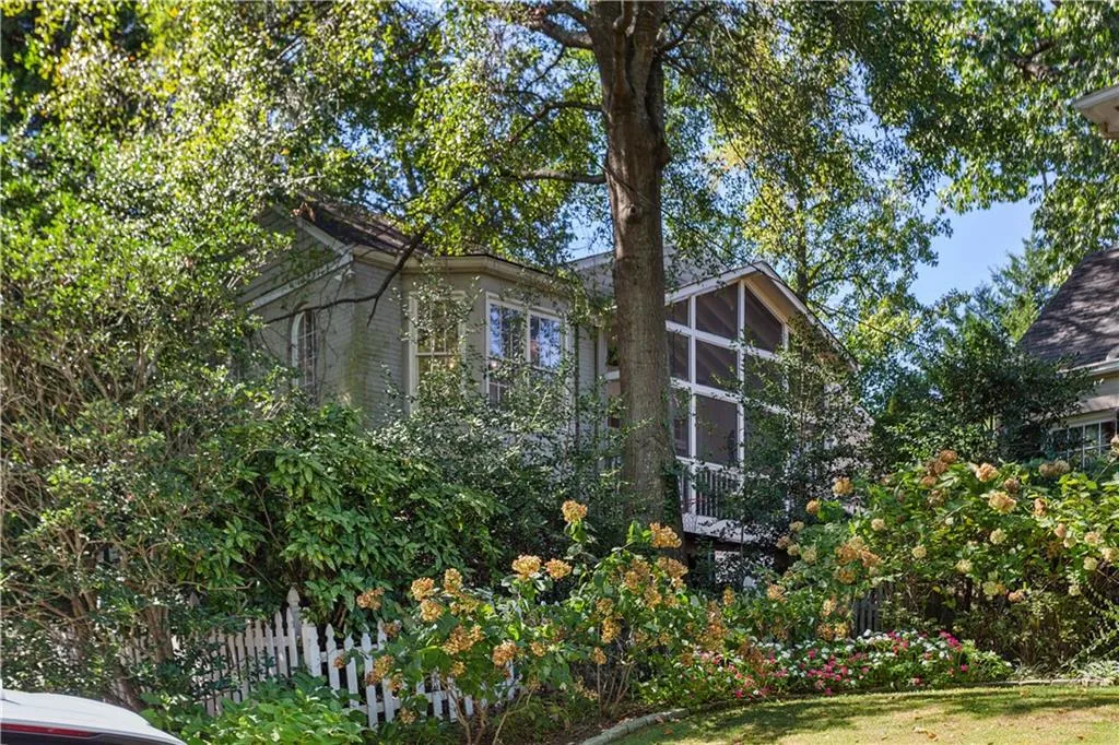 250 Lakeview Avenue Ne, Atlanta, Georgia 30305, 4 Bedrooms Bedrooms, ,3 BathroomsBathrooms,Residential,For Sale,250 Lakeview Avenue Ne,7516056