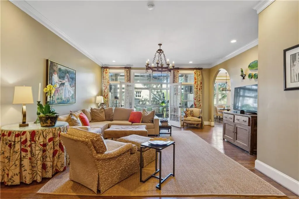 250 Lakeview Avenue Ne, Atlanta, Georgia 30305, 4 Bedrooms Bedrooms, ,3 BathroomsBathrooms,Residential,For Sale,250 Lakeview Avenue Ne,7516056