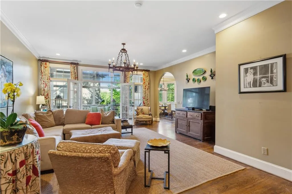 250 Lakeview Avenue Ne, Atlanta, Georgia 30305, 4 Bedrooms Bedrooms, ,3 BathroomsBathrooms,Residential,For Sale,250 Lakeview Avenue Ne,7516056