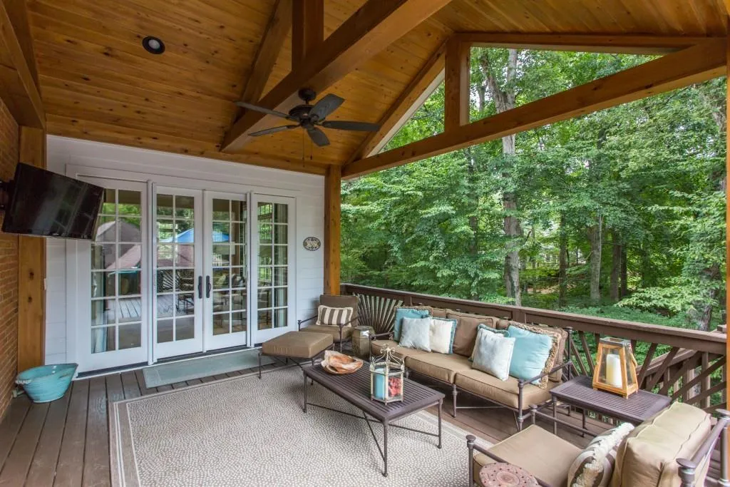 430 Glenmont Court, Sandy Springs, Georgia 30350, 5 Bedrooms Bedrooms, ,5 BathroomsBathrooms,Residential,Sold,430 Glenmont Court,5590917