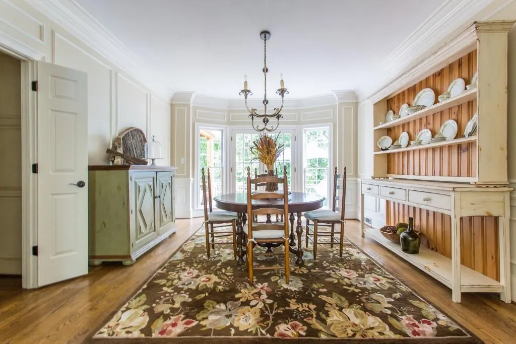 430 Glenmont Court, Sandy Springs, Georgia 30350, 5 Bedrooms Bedrooms, ,5 BathroomsBathrooms,Residential,Sold,430 Glenmont Court,5590917