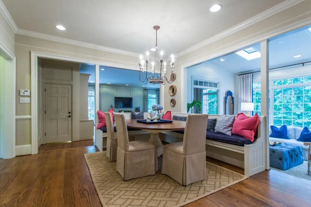 430 Glenmont Court, Sandy Springs, Georgia 30350, 5 Bedrooms Bedrooms, ,5 BathroomsBathrooms,Residential,Sold,430 Glenmont Court,5590917