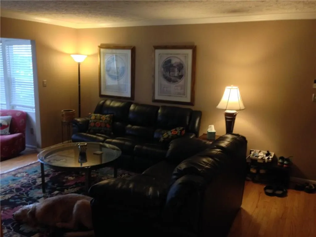 5141 Roswell Road Unit 6/41, Atlanta, Georgia 30342, 2 Bedrooms Bedrooms, ,2 BathroomsBathrooms,Residential,Sold,5141 Roswell Road Unit 6/41,5791346