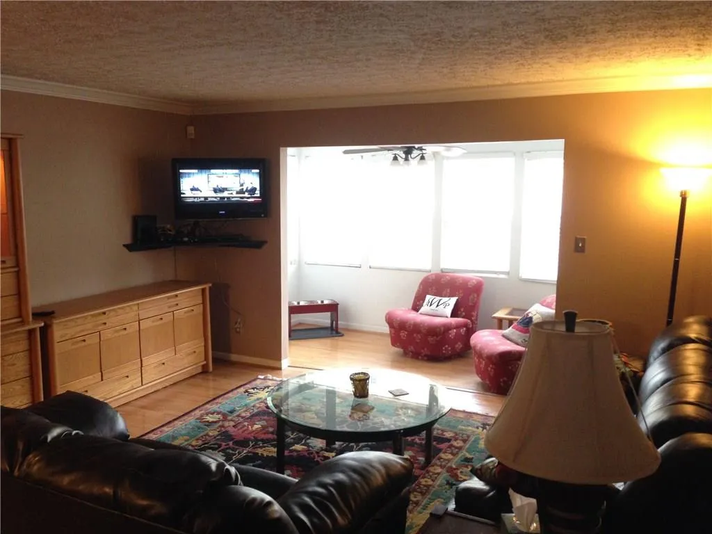 5141 Roswell Road Unit 6/41, Atlanta, Georgia 30342, 2 Bedrooms Bedrooms, ,2 BathroomsBathrooms,Residential,Sold,5141 Roswell Road Unit 6/41,5791346