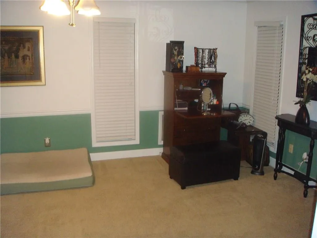 5141 Roswell Road Unit 6/41, Atlanta, Georgia 30342, 2 Bedrooms Bedrooms, ,2 BathroomsBathrooms,Residential,Sold,5141 Roswell Road Unit 6/41,5791346