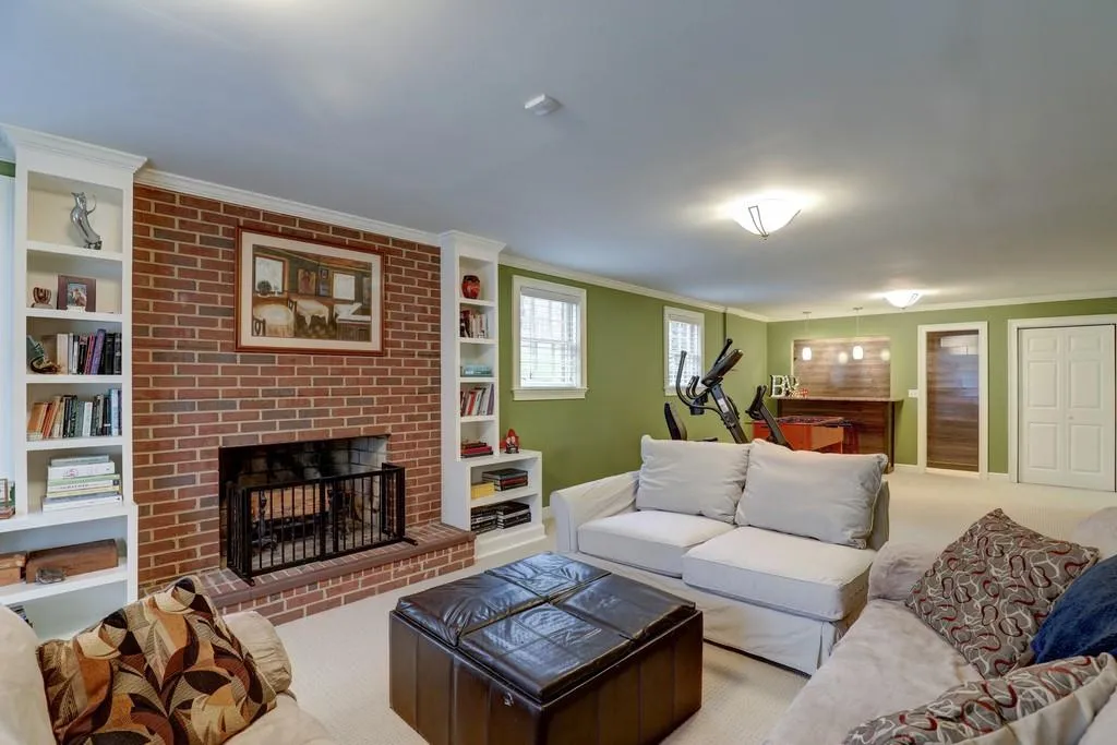 7310 Chattahoochee Bluff Drive, Sandy Springs, Georgia 30350, 5 Bedrooms Bedrooms, ,4 BathroomsBathrooms,Residential,Sold,7310 Chattahoochee Bluff Drive,6689964