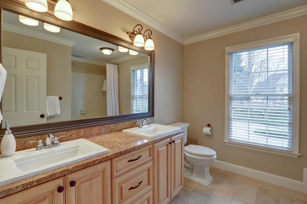 7310 Chattahoochee Bluff Drive, Sandy Springs, Georgia 30350, 5 Bedrooms Bedrooms, ,4 BathroomsBathrooms,Residential,Sold,7310 Chattahoochee Bluff Drive,6689964