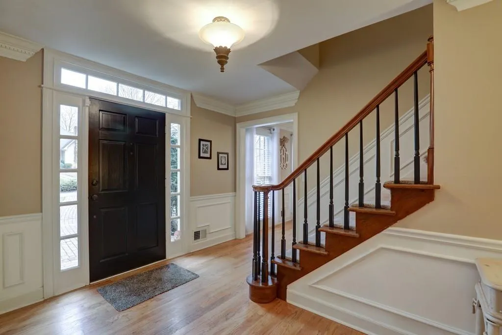 7310 Chattahoochee Bluff Drive, Sandy Springs, Georgia 30350, 5 Bedrooms Bedrooms, ,4 BathroomsBathrooms,Residential,Sold,7310 Chattahoochee Bluff Drive,6689964