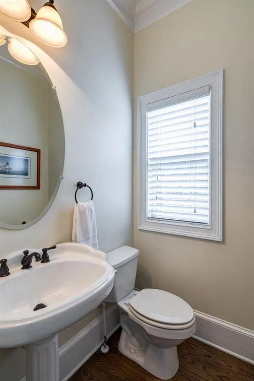 942 Delaronde Court, Sandy Springs, Georgia 30328, 4 Bedrooms Bedrooms, ,3 BathroomsBathrooms,Residential,Sold,942 Delaronde Court,5876487