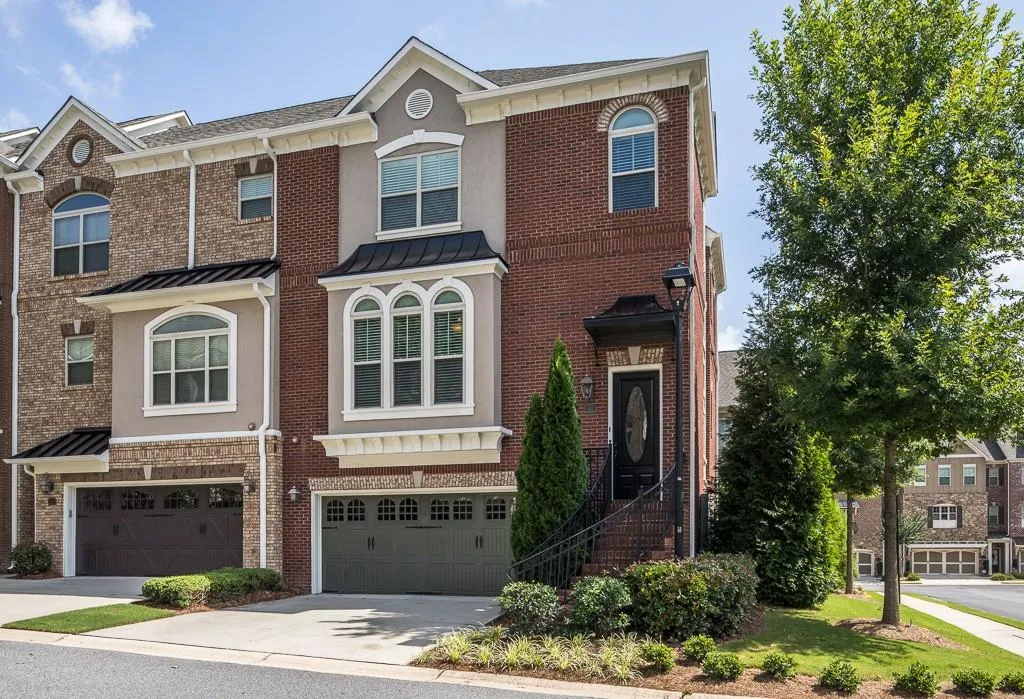 942 Delaronde Court, Sandy Springs, Georgia 30328, 4 Bedrooms Bedrooms, ,3 BathroomsBathrooms,Residential,Sold,942 Delaronde Court,5876487