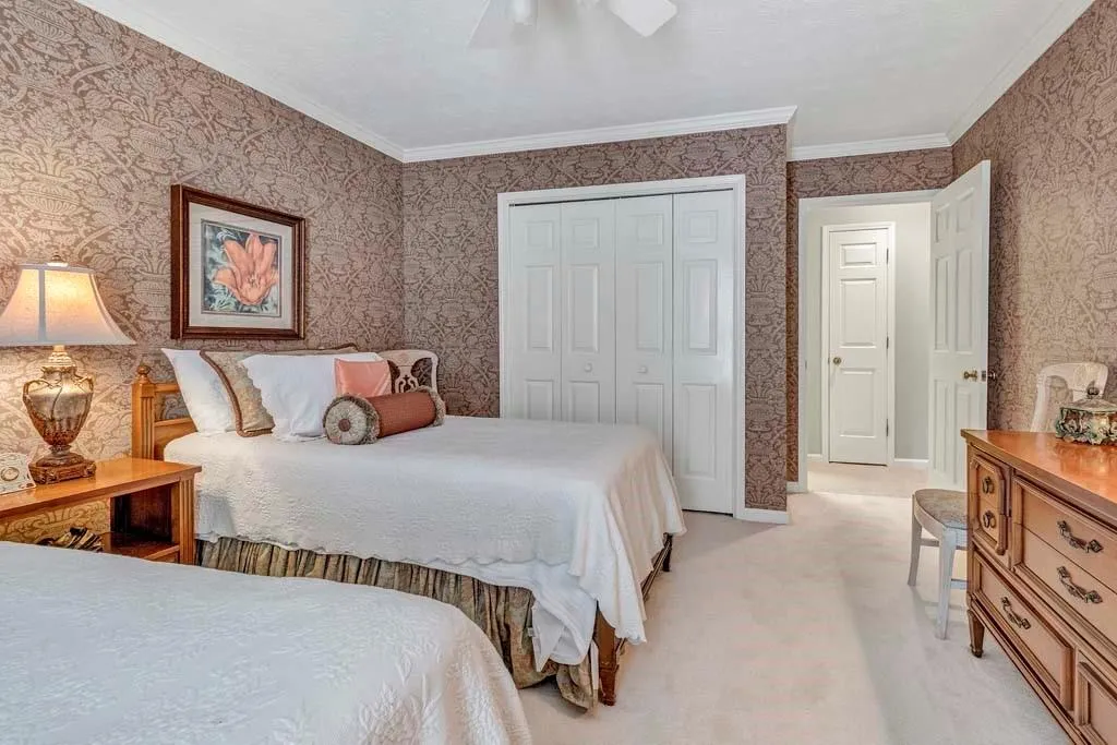 903 Dunwoody Chace, Sandy Springs, Georgia 30328, 3 Bedrooms Bedrooms, ,2 BathroomsBathrooms,Residential,Sold,903 Dunwoody Chace,6741814