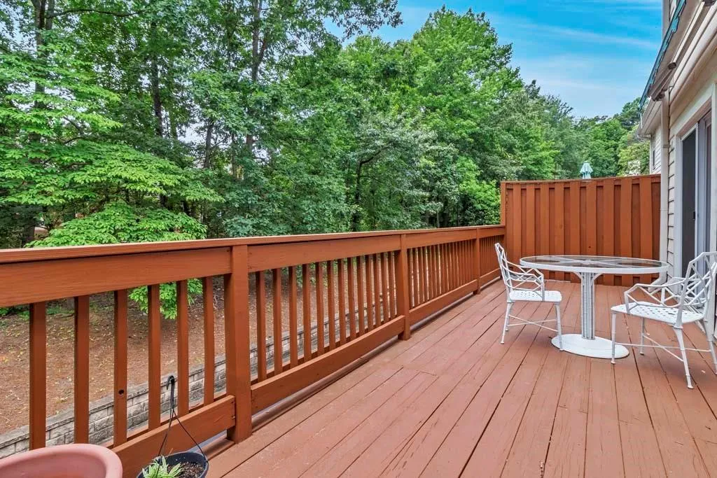 903 Dunwoody Chace, Sandy Springs, Georgia 30328, 3 Bedrooms Bedrooms, ,2 BathroomsBathrooms,Residential,Sold,903 Dunwoody Chace,6741814