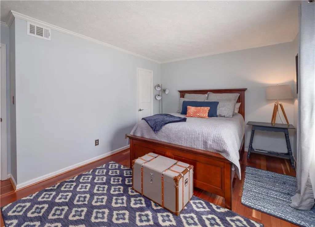 6502 Park Avenue Unit 6502, Sandy Springs, Georgia 30342, 2 Bedrooms Bedrooms, ,1 BathroomBathrooms,Residential,Sold,6502 Park Avenue Unit 6502,6868320