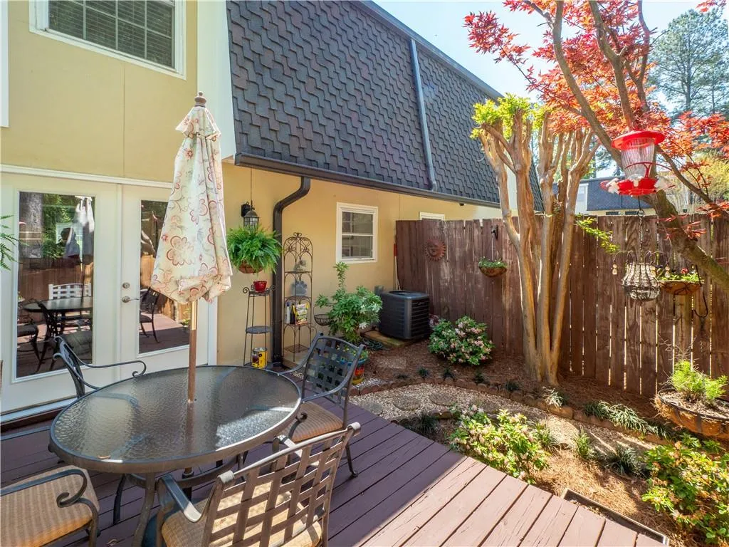 6502 Park Avenue Unit 6502, Sandy Springs, Georgia 30342, 2 Bedrooms Bedrooms, ,1 BathroomBathrooms,Residential,Sold,6502 Park Avenue Unit 6502,6868320