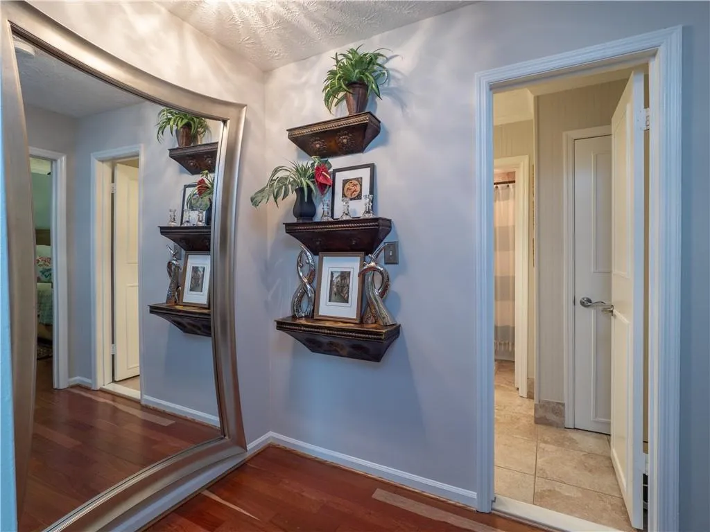 6502 Park Avenue Unit 6502, Sandy Springs, Georgia 30342, 2 Bedrooms Bedrooms, ,1 BathroomBathrooms,Residential,Sold,6502 Park Avenue Unit 6502,6868320