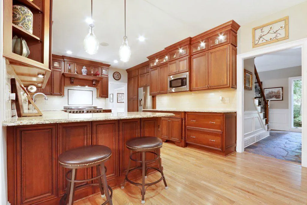 320 Quiet Water Lane, Sandy Springs, Georgia 30350, 5 Bedrooms Bedrooms, ,4 BathroomsBathrooms,Residential,Sold,320 Quiet Water Lane,6946252