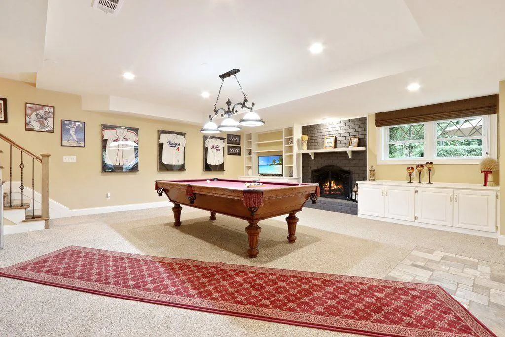 320 Quiet Water Lane, Sandy Springs, Georgia 30350, 5 Bedrooms Bedrooms, ,4 BathroomsBathrooms,Residential,Sold,320 Quiet Water Lane,6946252