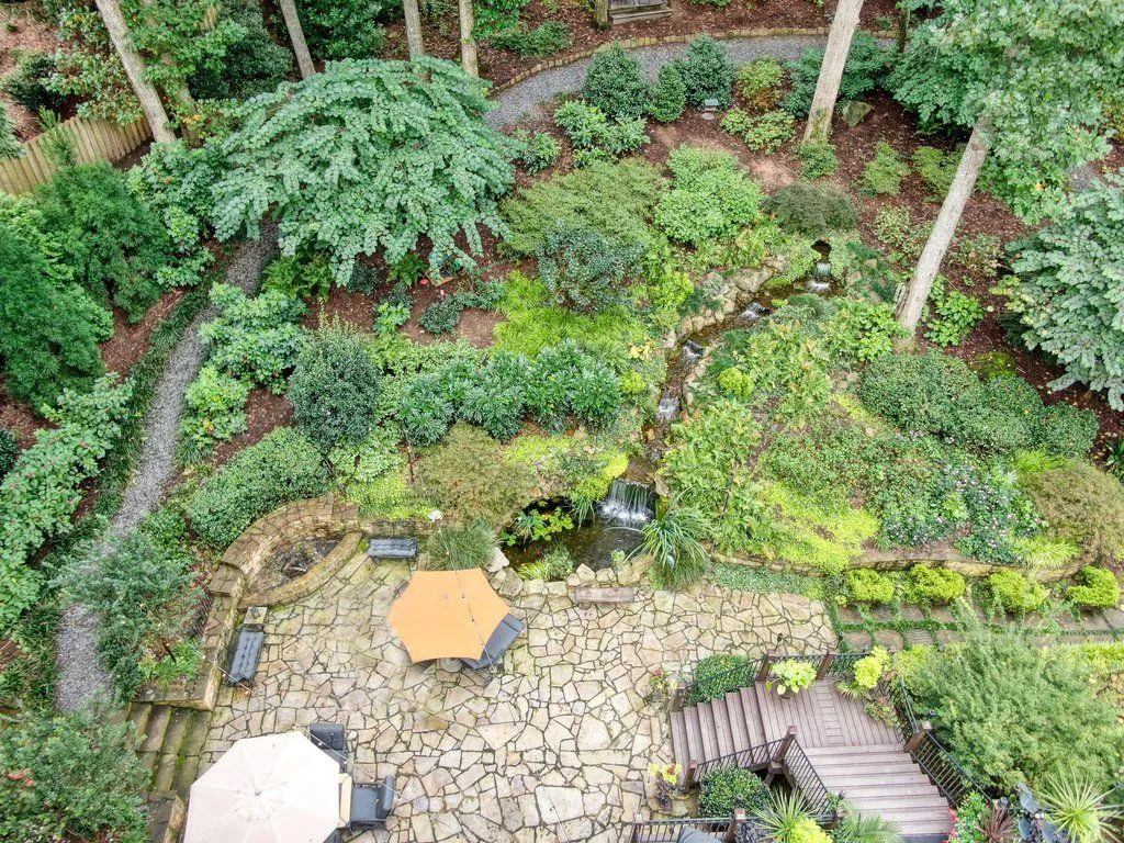 320 Quiet Water Lane, Sandy Springs, Georgia 30350, 5 Bedrooms Bedrooms, ,4 BathroomsBathrooms,Residential,Sold,320 Quiet Water Lane,6946252