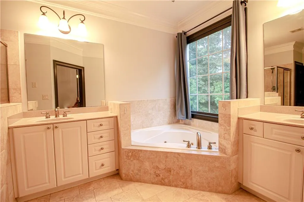 1031 Pearl Point, Atlanta, Georgia 30328, 2 Bedrooms Bedrooms, ,3 BathroomsBathrooms,Residential,Sold,1031 Pearl Point,7094181