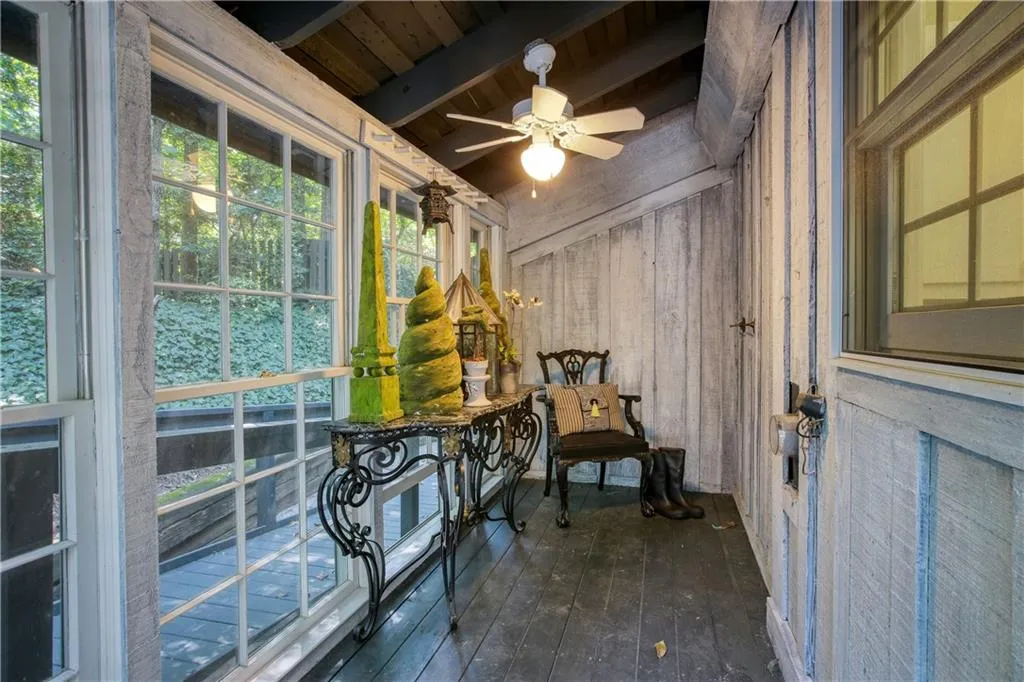 7905 Innsbruck Drive, Sandy Springs, Georgia 30350, 5 Bedrooms Bedrooms, ,3 BathroomsBathrooms,Residential,Sold,7905 Innsbruck Drive,6600211