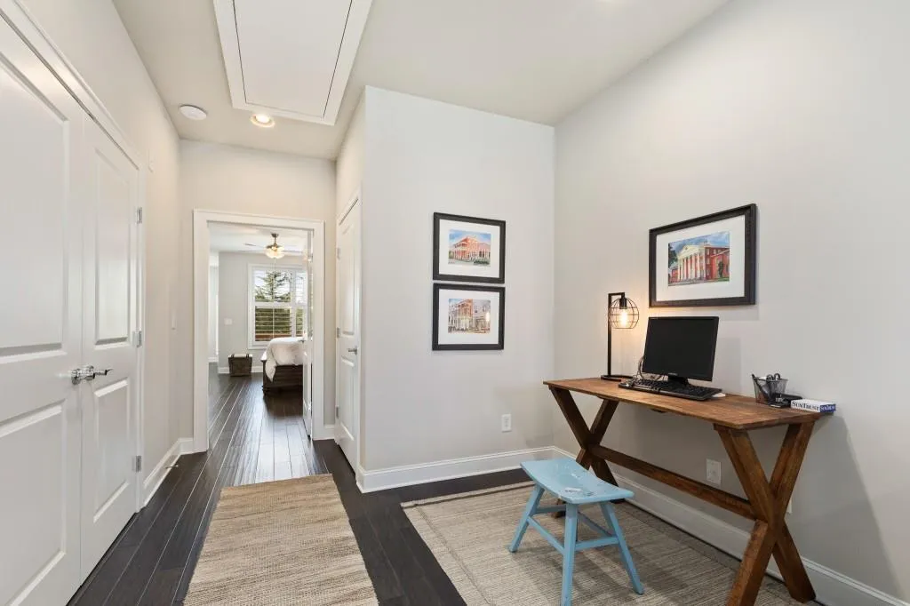 4255 Deming Circle, Sandy Springs, Georgia 30342, 3 Bedrooms Bedrooms, ,3 BathroomsBathrooms,Residential,Sold,4255 Deming Circle,6615902