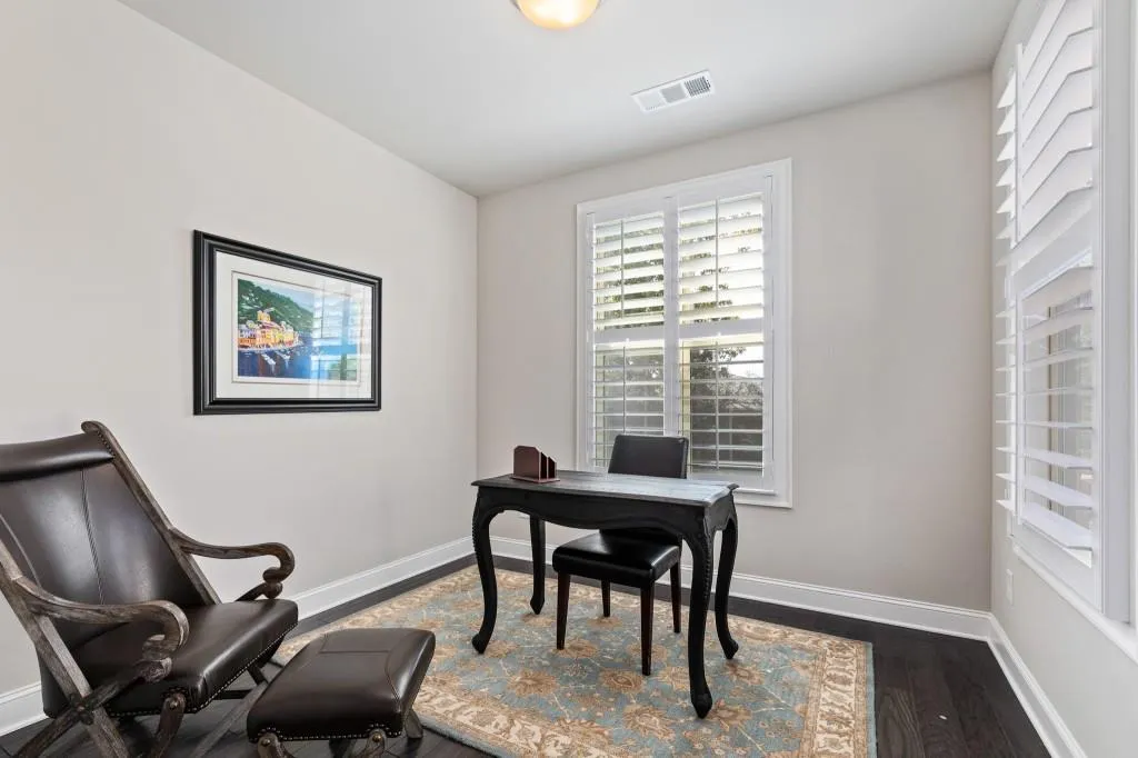 4255 Deming Circle, Sandy Springs, Georgia 30342, 3 Bedrooms Bedrooms, ,3 BathroomsBathrooms,Residential,Sold,4255 Deming Circle,6615902