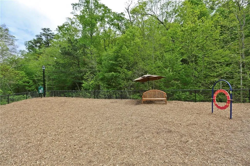 200 River Vista Drive Unit 310, Atlanta, Georgia 30339, 1 Bedroom Bedrooms, ,1 BathroomBathrooms,Residential,Sold,200 River Vista Drive Unit 310,6003859