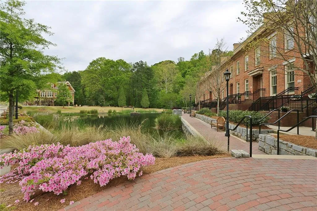 200 River Vista Drive Unit 310, Atlanta, Georgia 30339, 1 Bedroom Bedrooms, ,1 BathroomBathrooms,Residential,Sold,200 River Vista Drive Unit 310,6003859