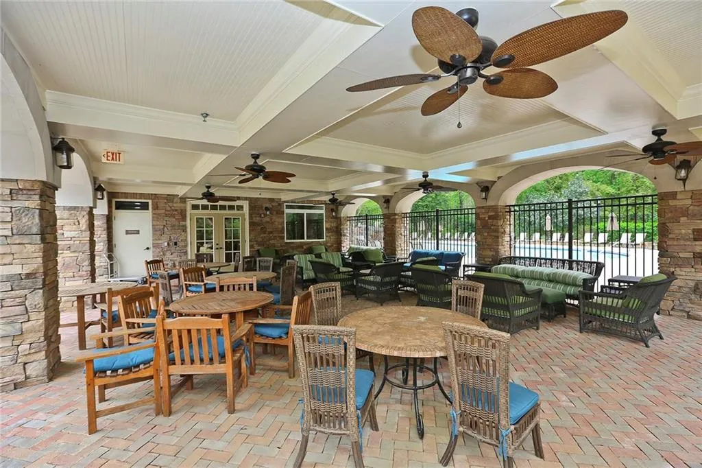 200 River Vista Drive Unit 310, Atlanta, Georgia 30339, 1 Bedroom Bedrooms, ,1 BathroomBathrooms,Residential,Sold,200 River Vista Drive Unit 310,6003859