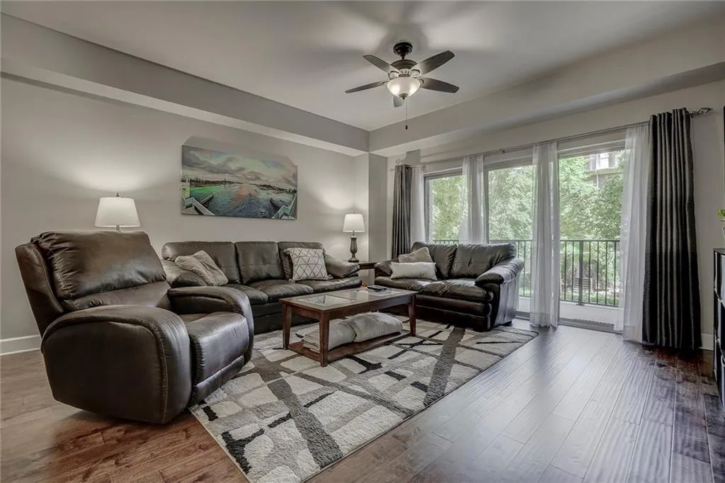 200 River Vista Drive Unit 310, Atlanta, Georgia 30339, 1 Bedroom Bedrooms, ,1 BathroomBathrooms,Residential,Sold,200 River Vista Drive Unit 310,6003859