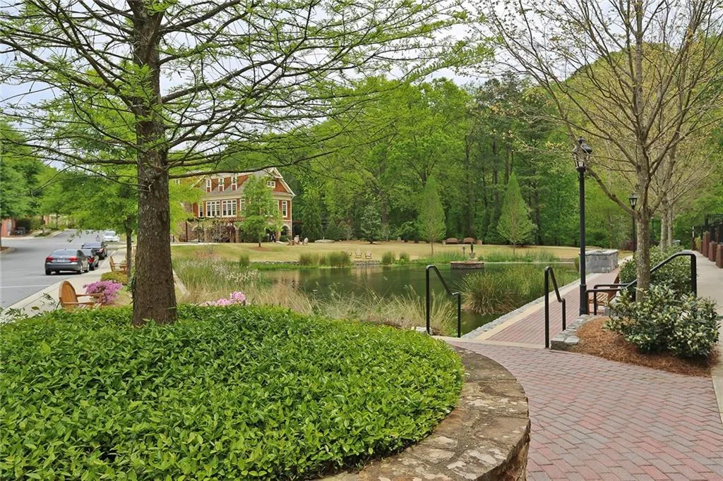 200 River Vista Drive Unit 310, Atlanta, Georgia 30339, 1 Bedroom Bedrooms, ,1 BathroomBathrooms,Residential,Sold,200 River Vista Drive Unit 310,6003859