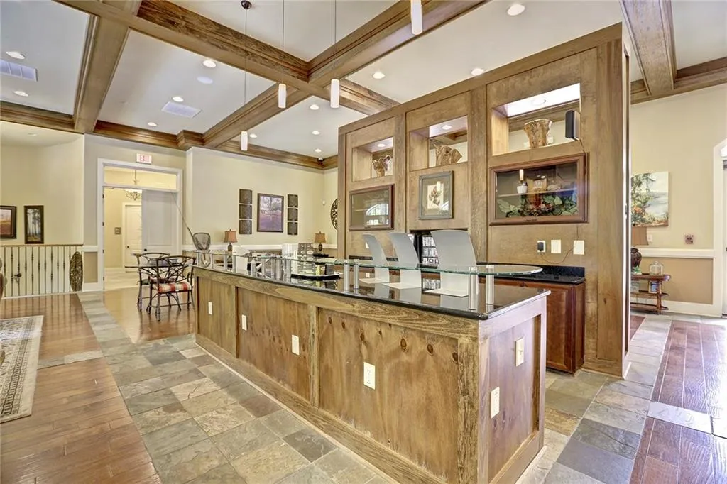 200 River Vista Drive Unit 310, Atlanta, Georgia 30339, 1 Bedroom Bedrooms, ,1 BathroomBathrooms,Residential,Sold,200 River Vista Drive Unit 310,6003859