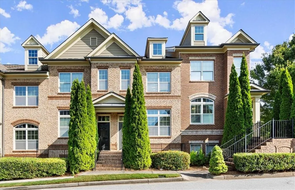 7480 Glisten Avenue, Atlanta, Georgia 30328, 3 Bedrooms Bedrooms, ,3 BathroomsBathrooms,Residential,Sold,7480 Glisten Avenue,7464461