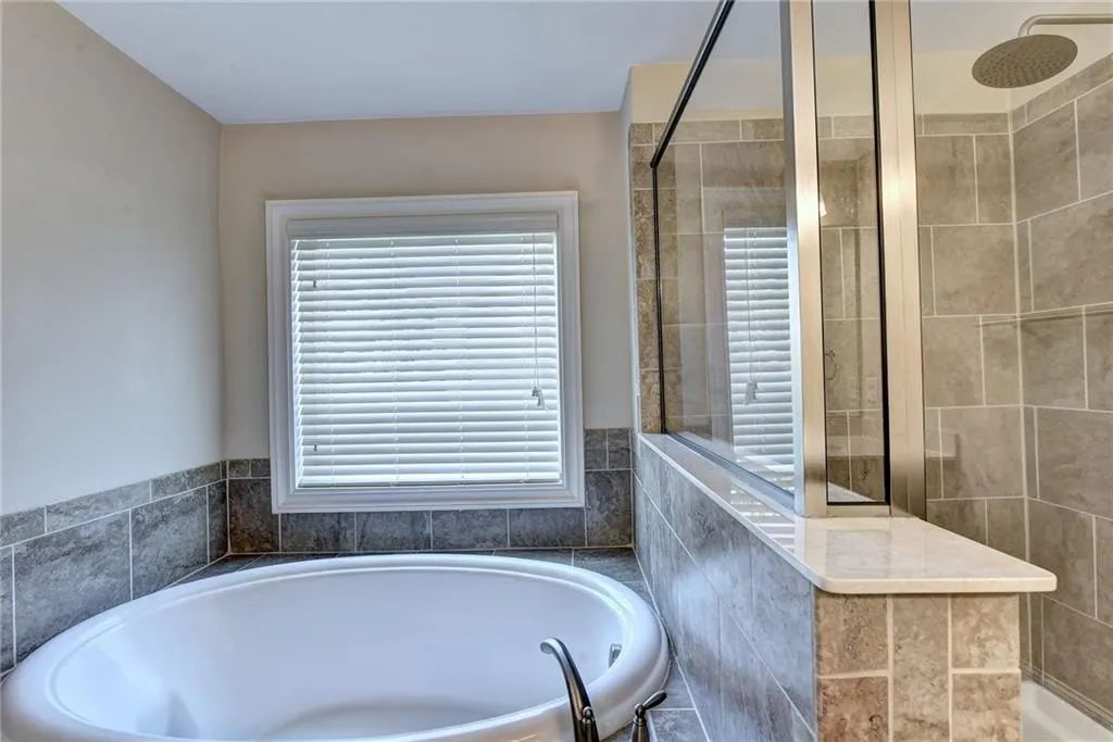 7500 Glisten Avenue, Atlanta, Georgia 30328, 3 Bedrooms Bedrooms, ,2 BathroomsBathrooms,Residential,Sold,7500 Glisten Avenue,6881124