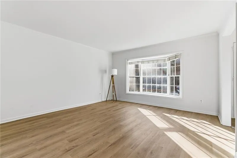 6520 Roswell Road Unit 79, Sandy Springs, Georgia 30328, 2 Bedrooms Bedrooms, ,1 BathroomBathrooms,Residential,For Sale,6520 Roswell Road Unit 79,7746404