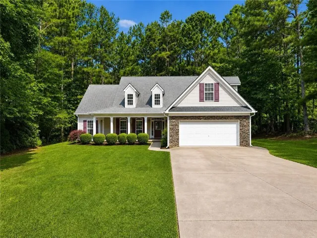 8876 Camp Tree Ct Court, Winston, Georgia 30187