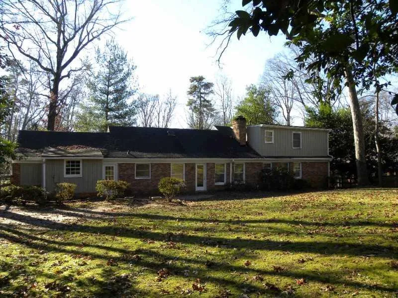 568 Timberland Drive, Atlanta, Georgia 30342, 4 Bedrooms Bedrooms, ,3 BathroomsBathrooms,Residential,Sold,568 Timberland Drive,5229478